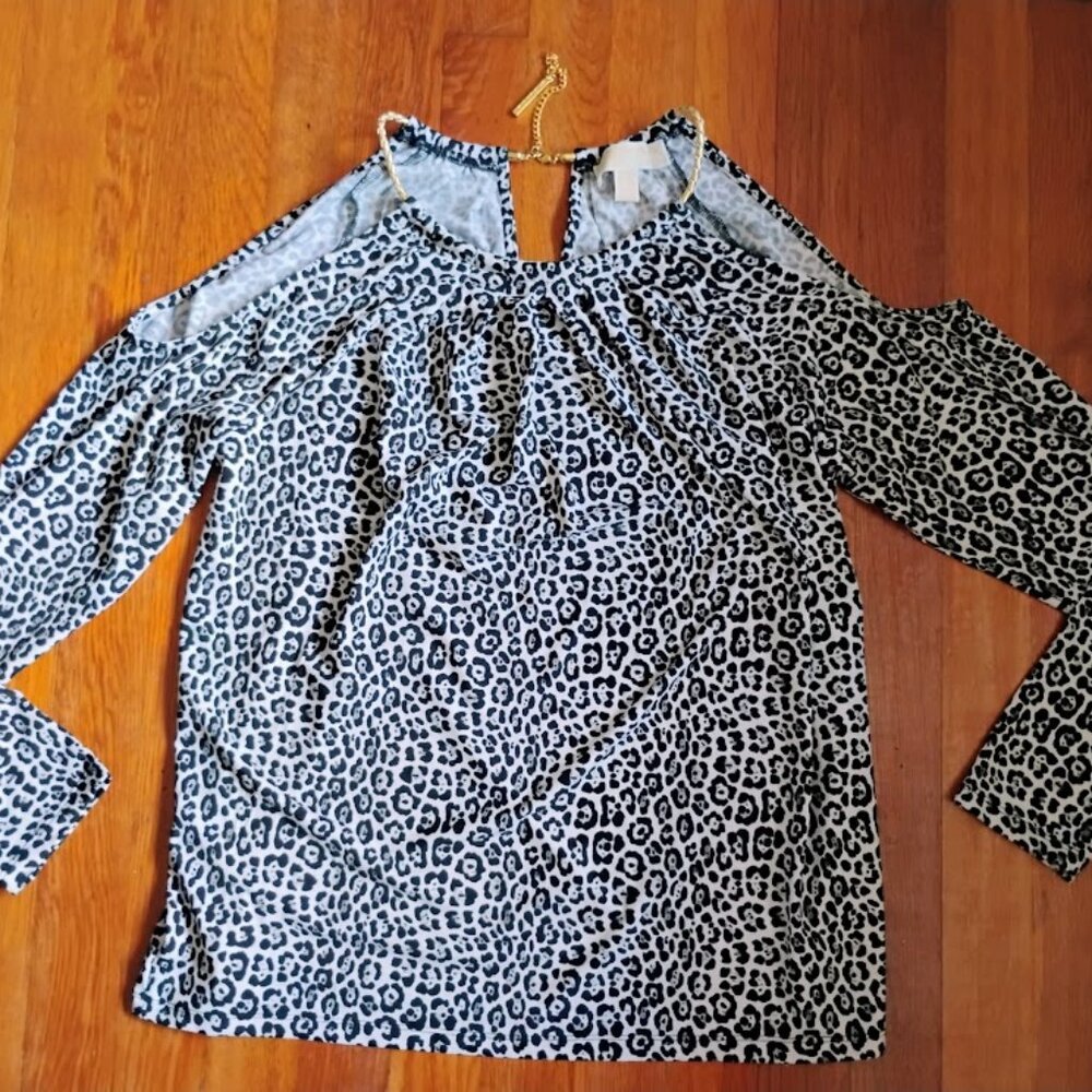 Michael Kors Leopard Print Cold Shoulder Top with Gold Chain Keyhole Back Sz M